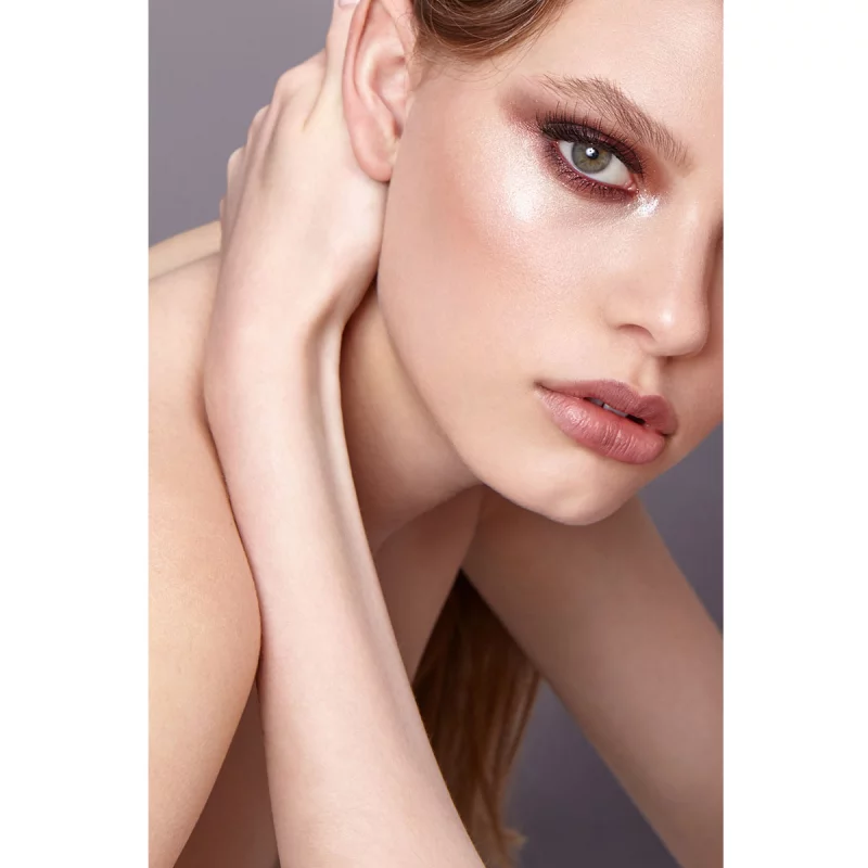 yeux mure noire twist up