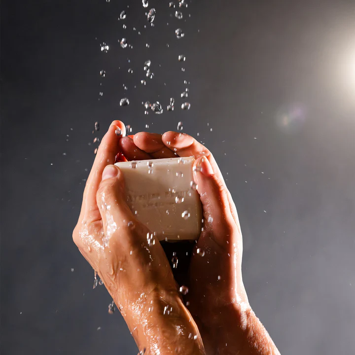 savon solide istanbul mains